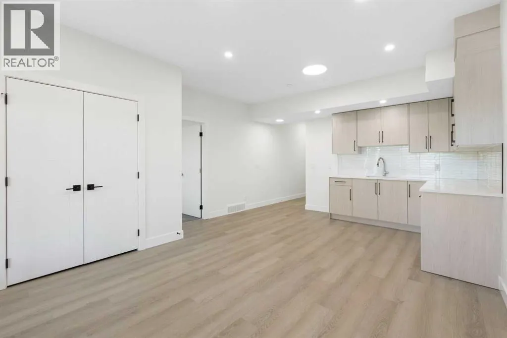 83 Midgrove Drive SW