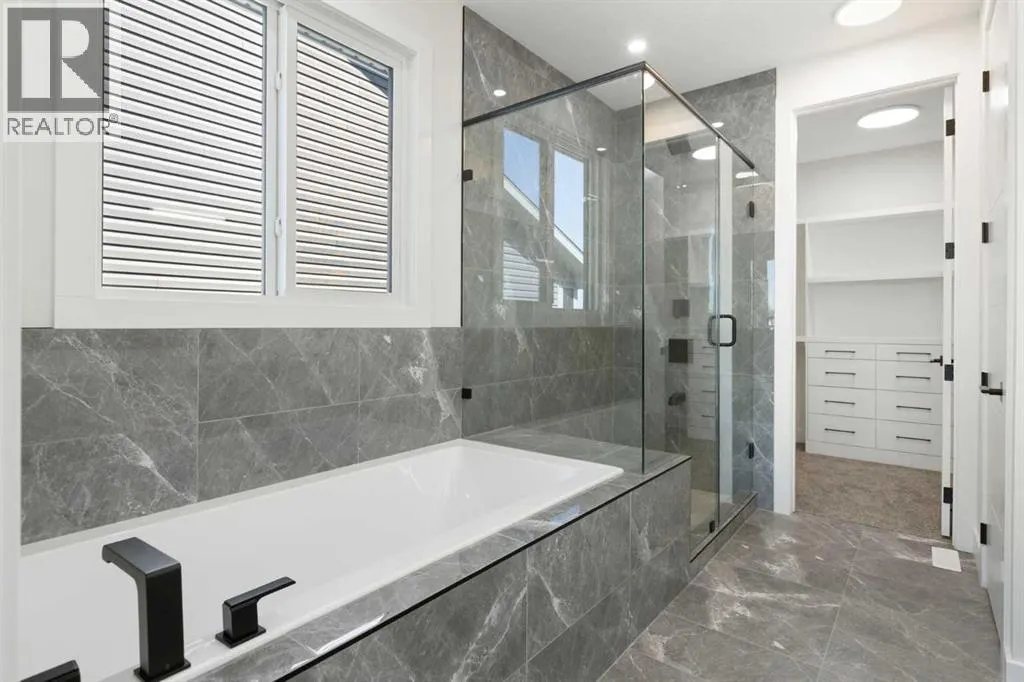 83 Midgrove Drive SW
