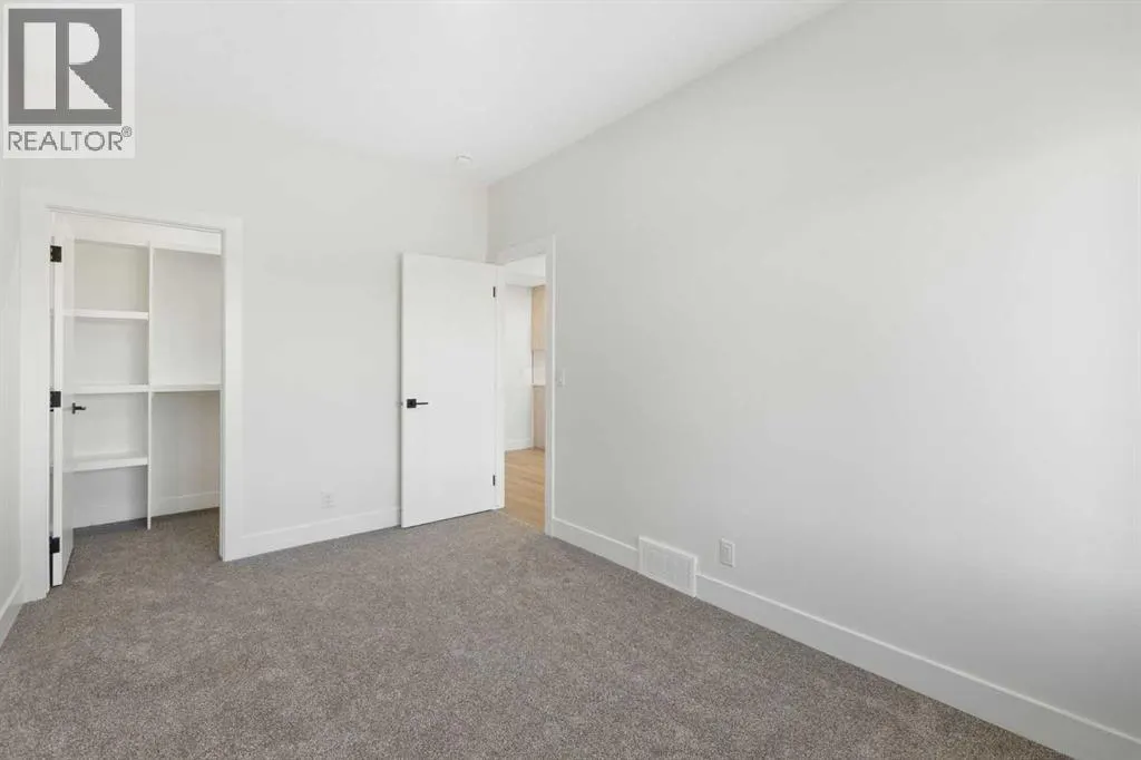 83 Midgrove Drive SW