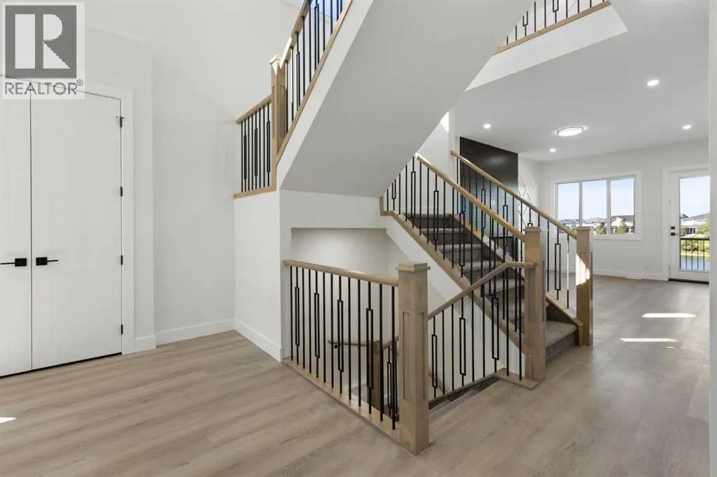 83 Midgrove Drive SW