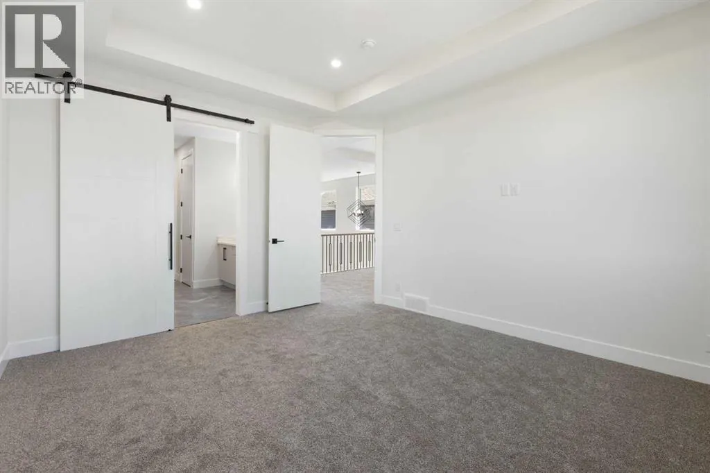 83 Midgrove Drive SW