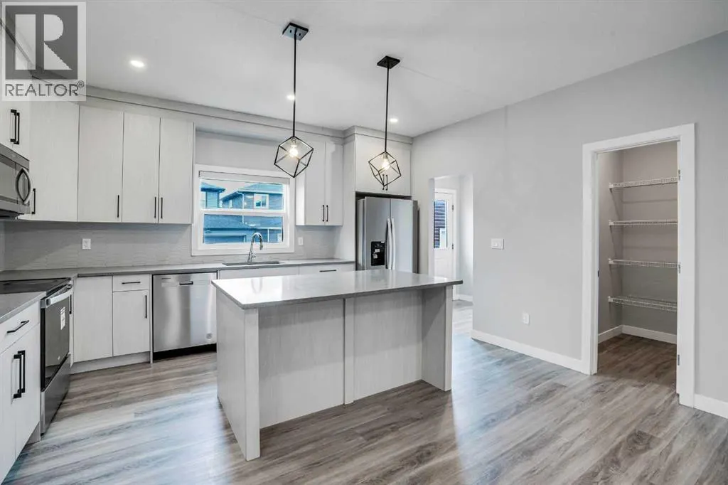 62 Midtown  SW