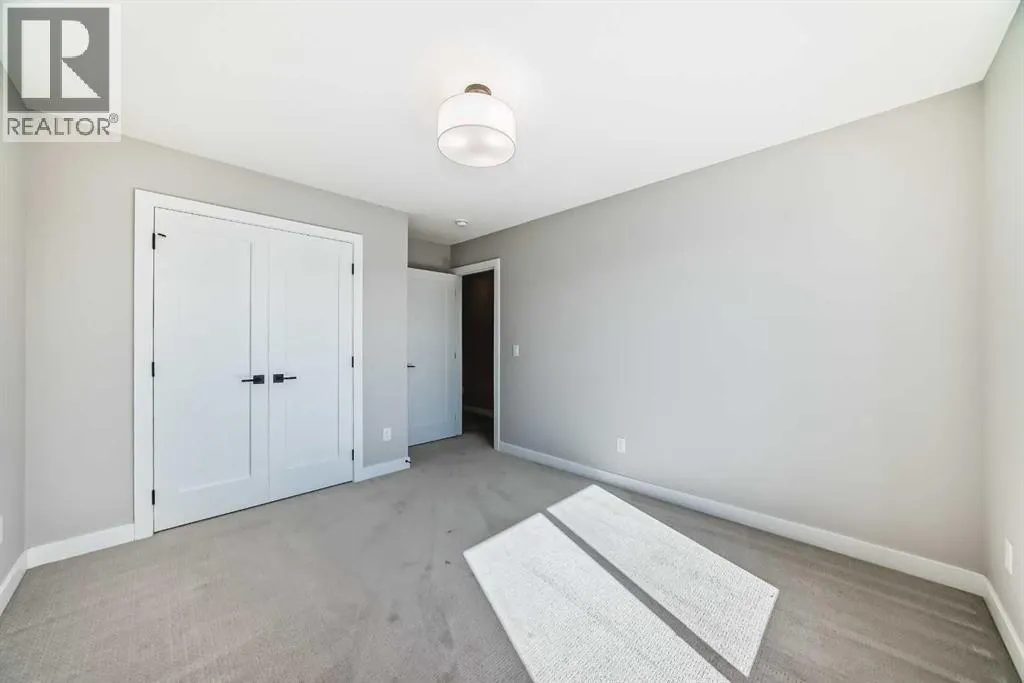 194 dawson harbour Hill