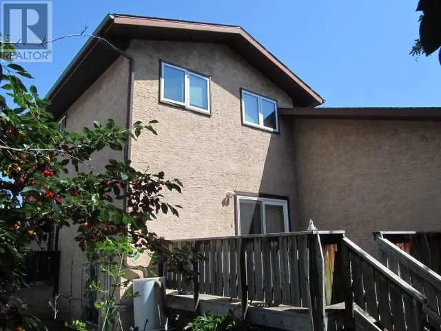 12 CAMPBELL Avenue