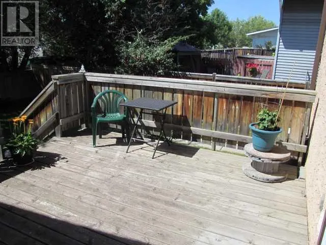12 CAMPBELL Avenue