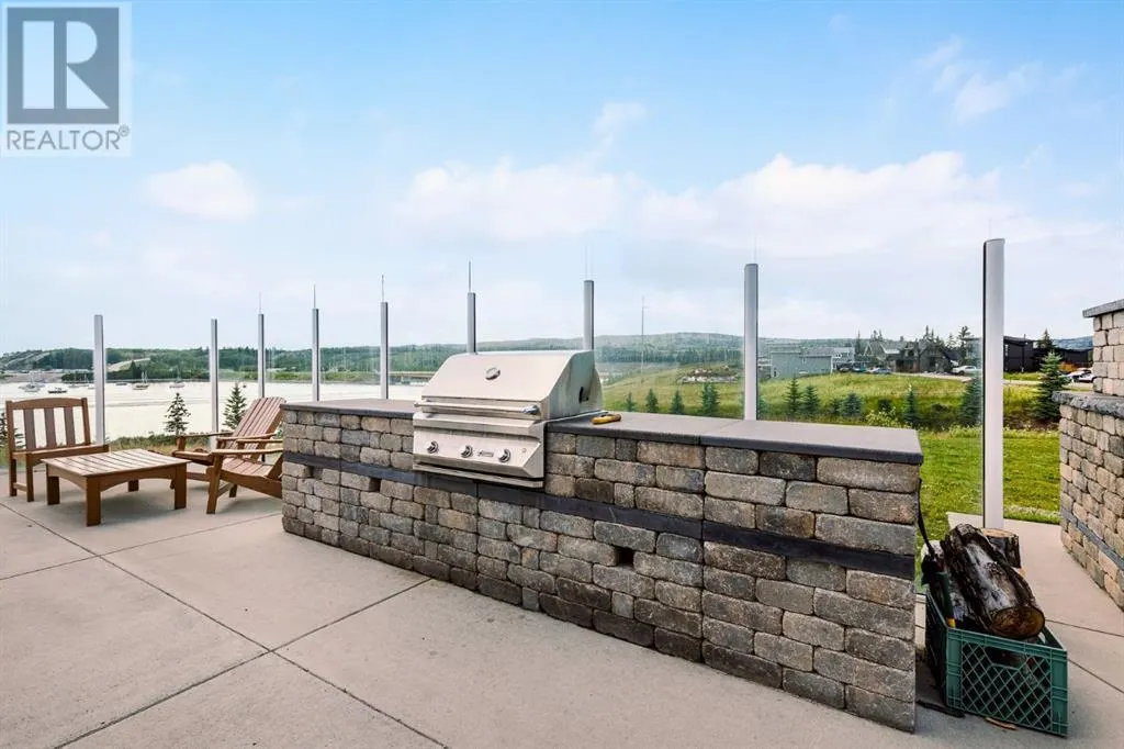 407 Cottage Club Grove