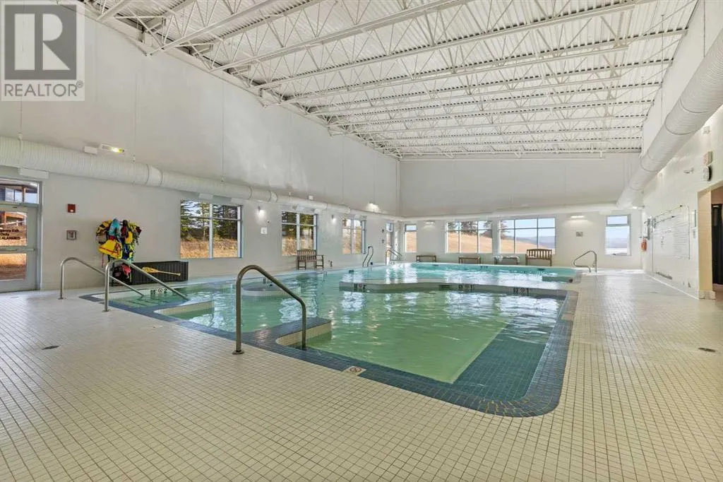 407 Cottage Club Grove