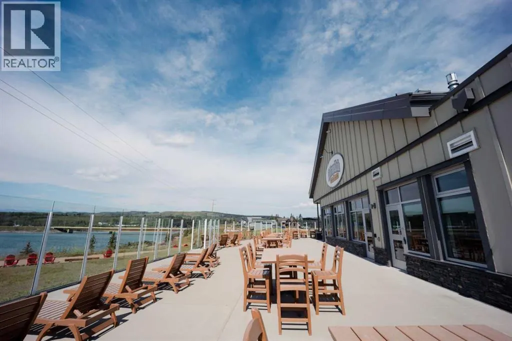 236 Cottage Club Crescent