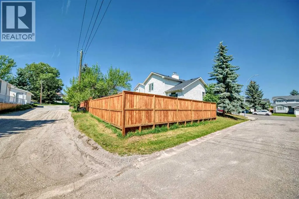 165 Shawinigan Drive SW