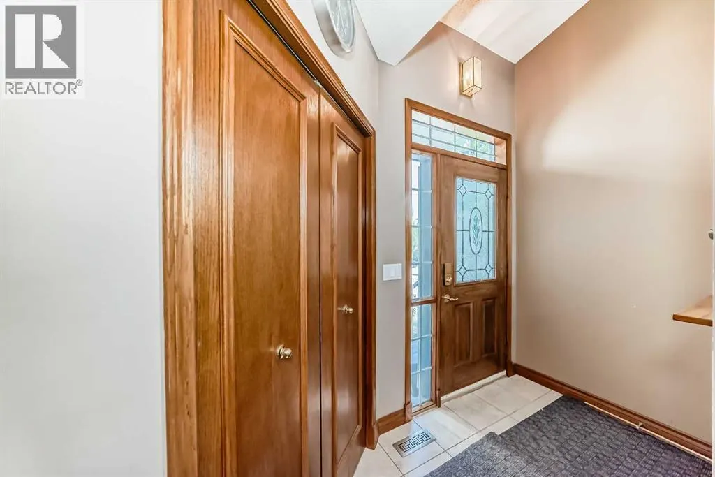 165 Shawinigan Drive SW