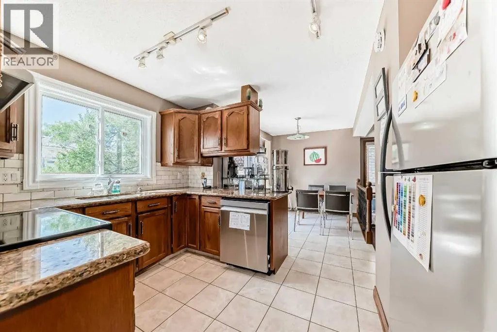 165 Shawinigan Drive SW