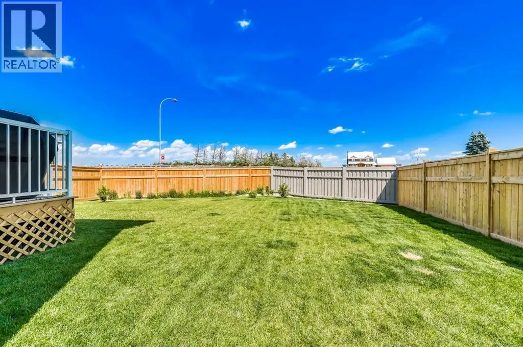 20 Magnolia Bay SE