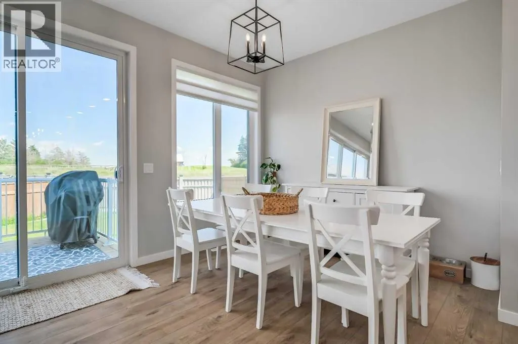20 Magnolia Bay SE