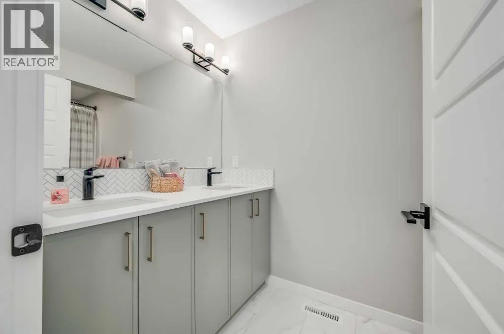 20 Magnolia Bay SE