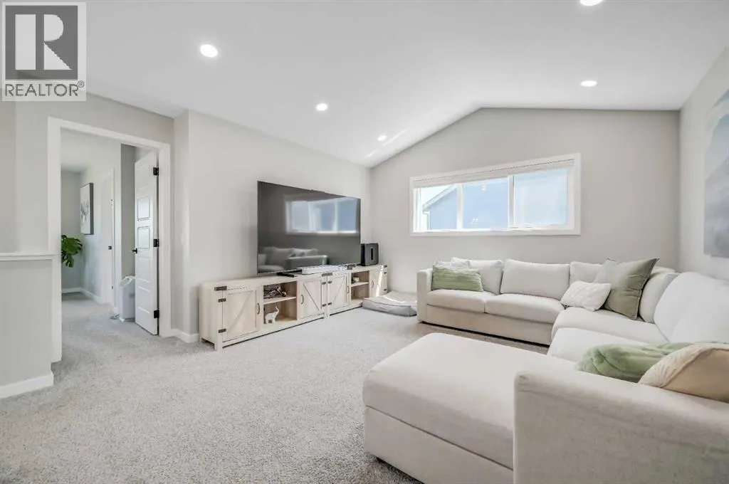 20 Magnolia Bay SE
