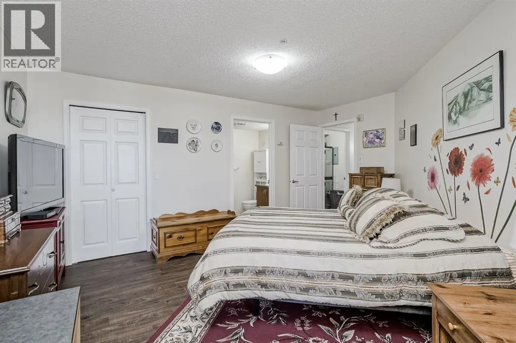 2227, 700 Willowbrook Road NW