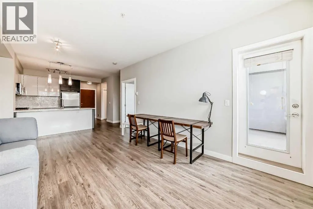 3210, 95 Burma Star Road SW