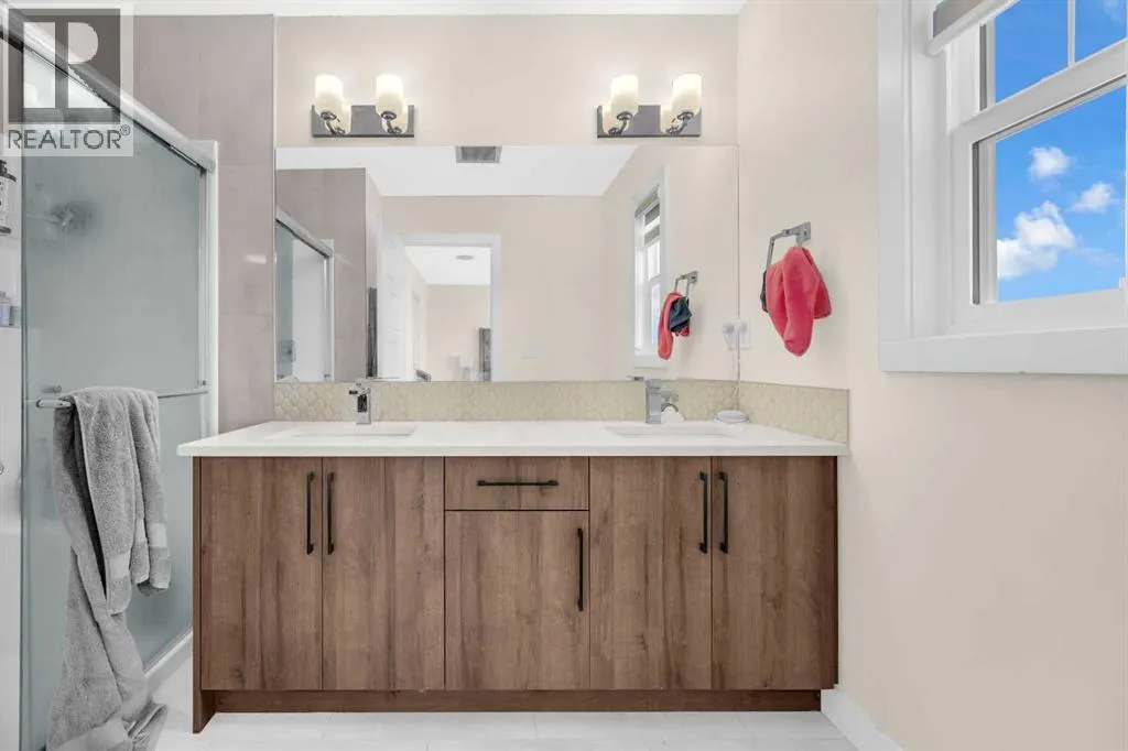 101 Midtown Close SW