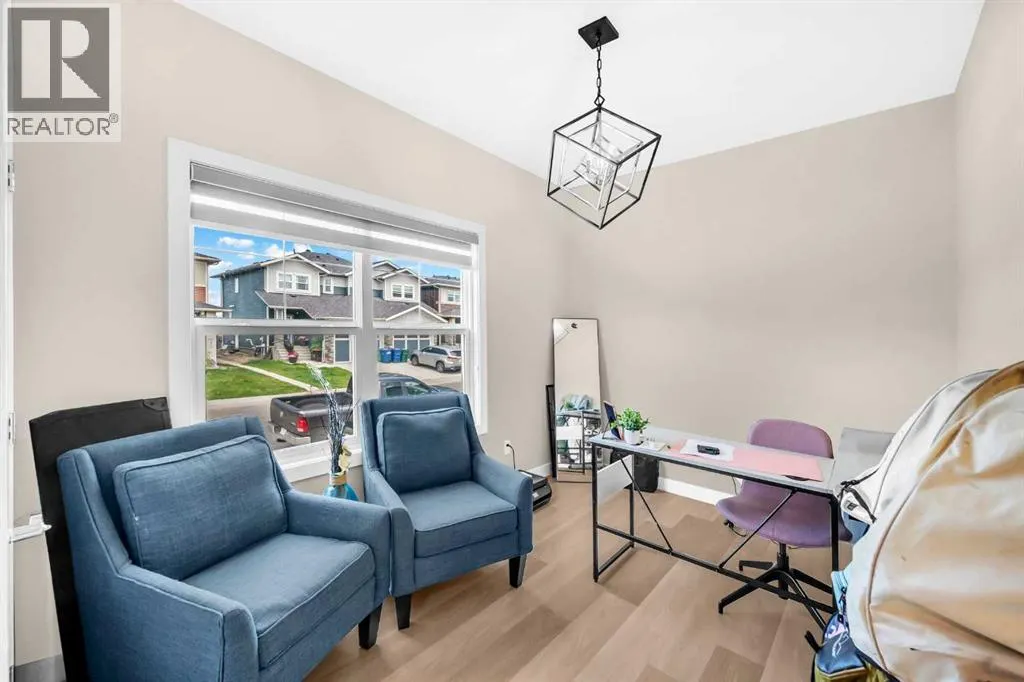 101 Midtown Close SW