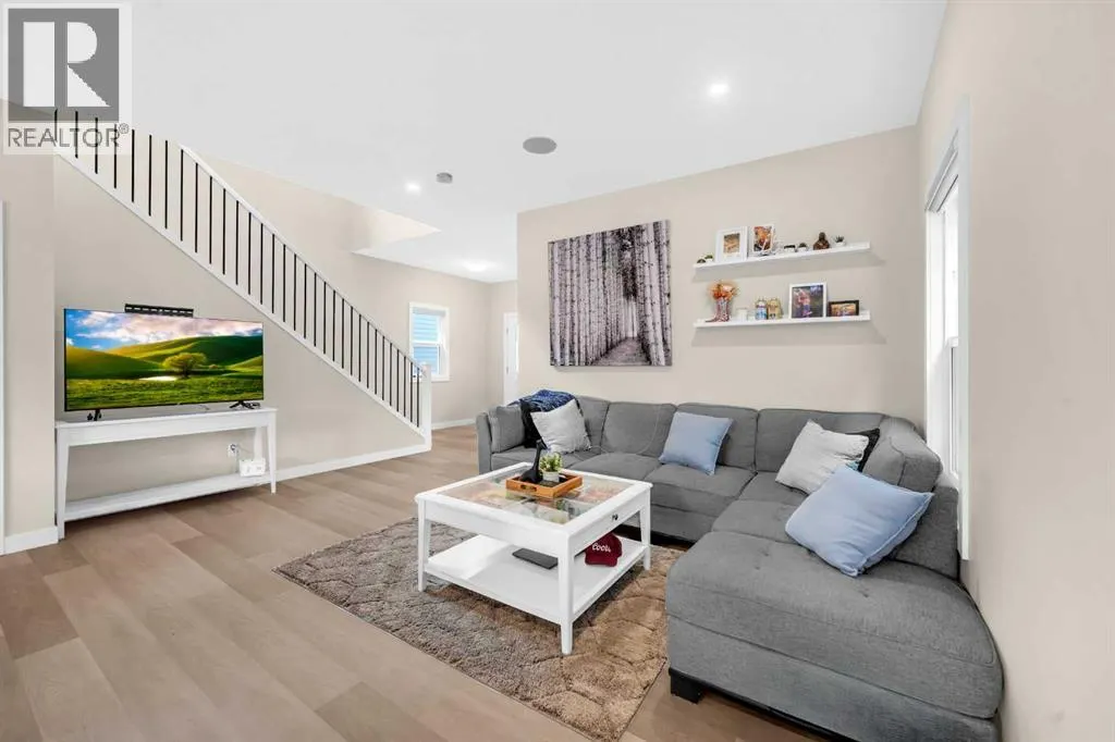 101 Midtown Close SW