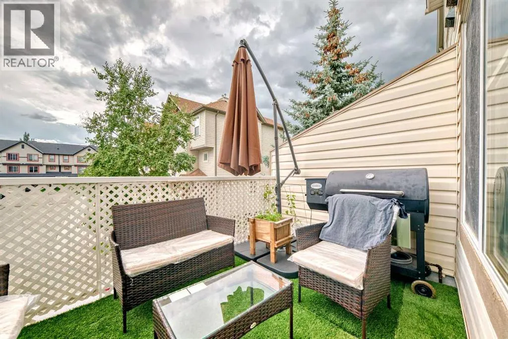 105 Copperfield Lane SE