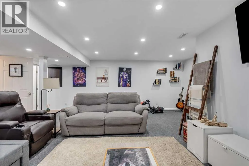 135 Sage Valley Circle NW