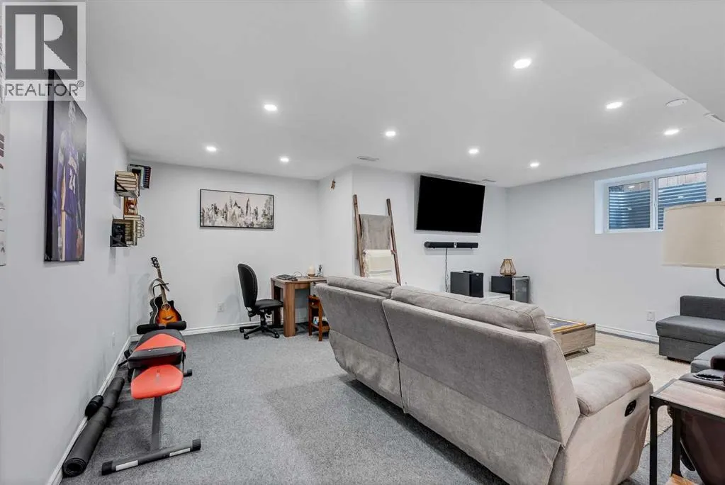 135 Sage Valley Circle NW