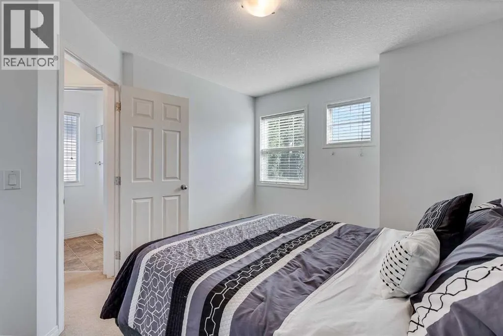 135 Sage Valley Circle NW