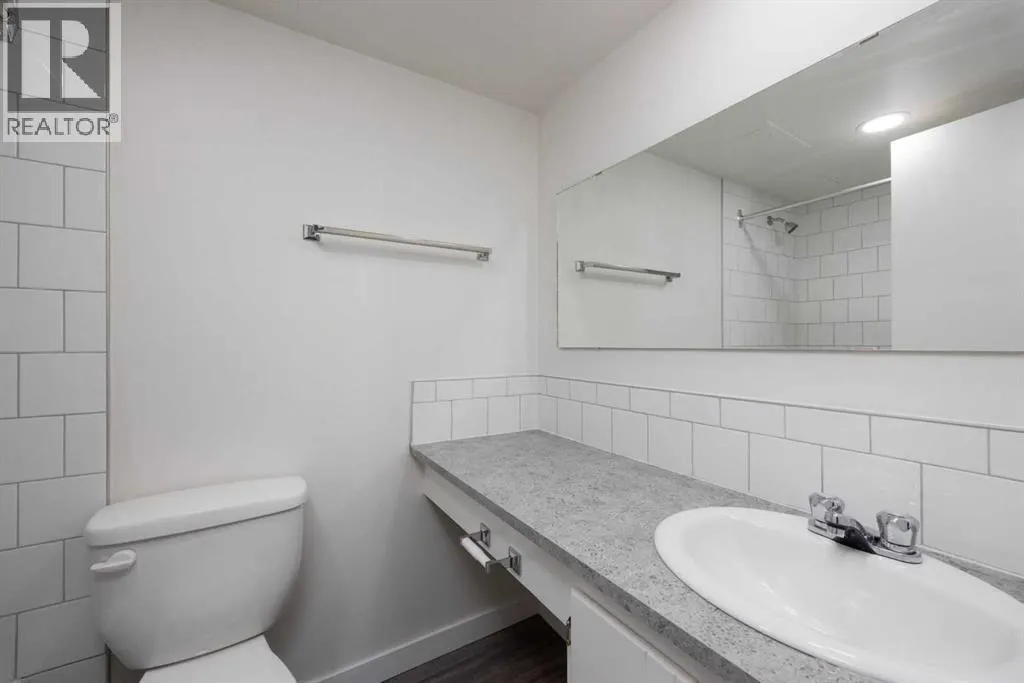 1102, 13221 Macdonald Drive
