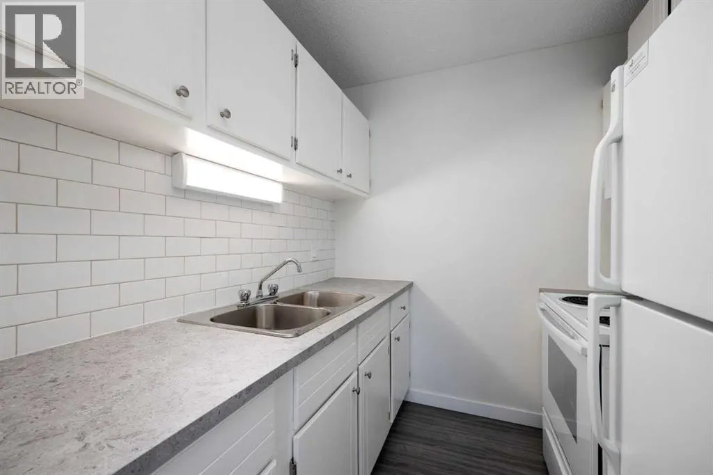 1102, 13221 Macdonald Drive