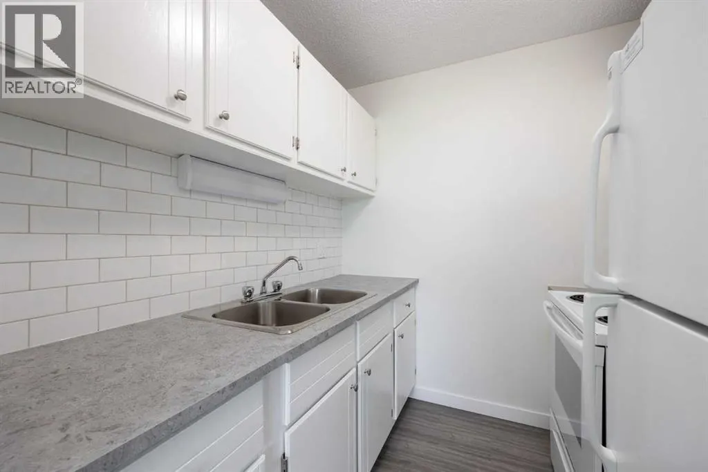 1102, 13221 Macdonald Drive
