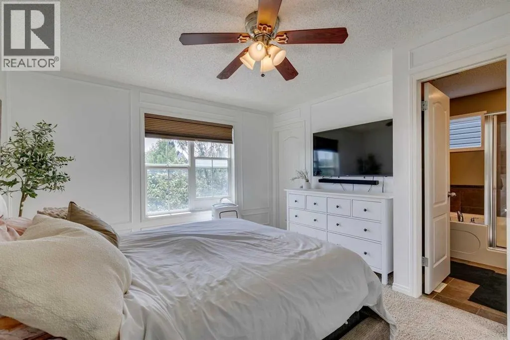 30 Auburn Bay View SE