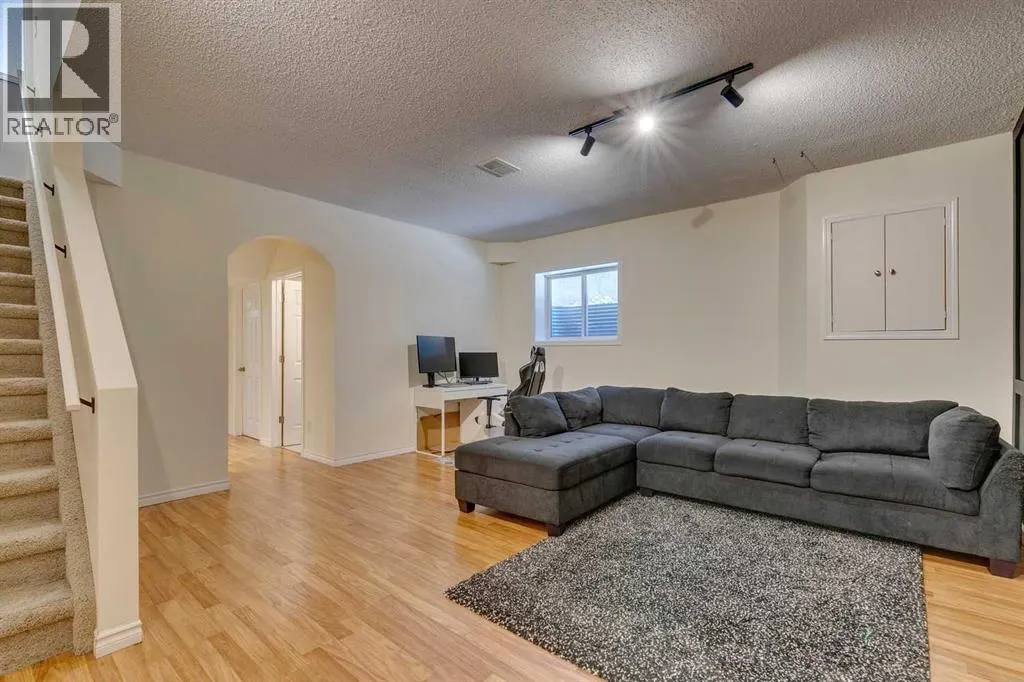 30 Auburn Bay View SE