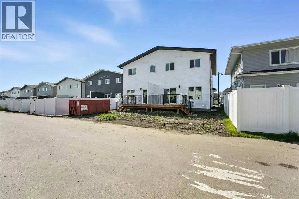 42 Earl Close