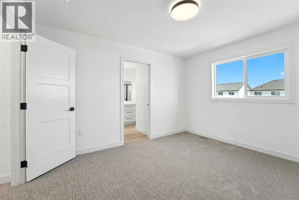 42 Earl Close