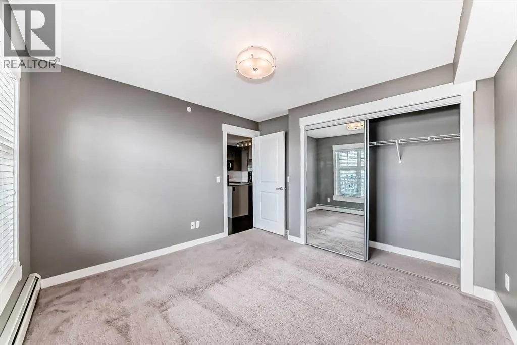 2416, 11 Mahogany Row SE