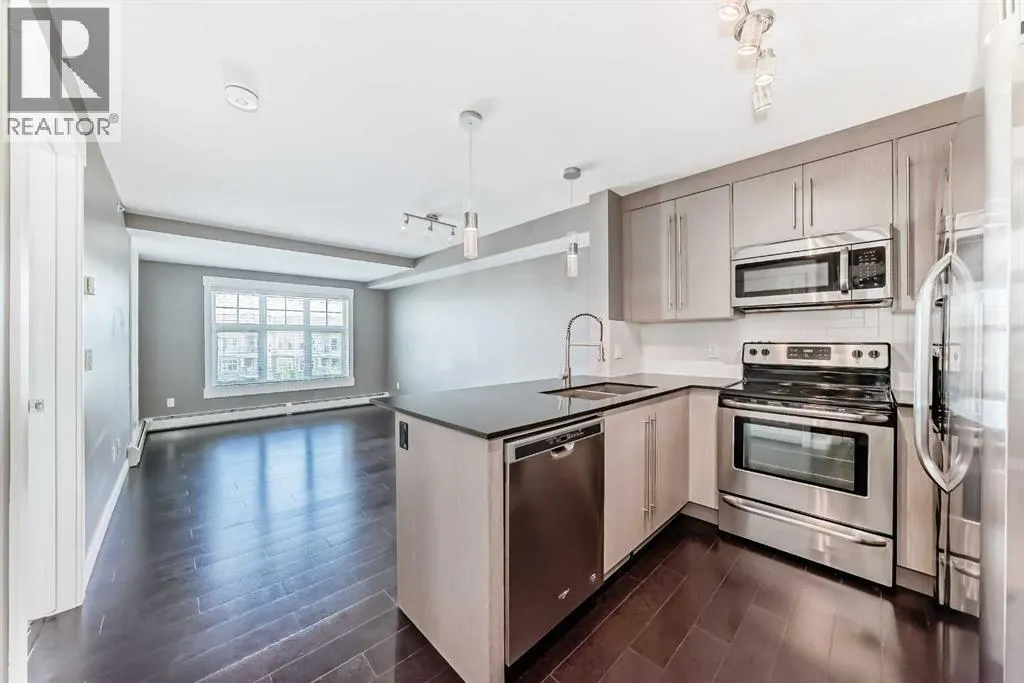 2416, 11 Mahogany Row SE