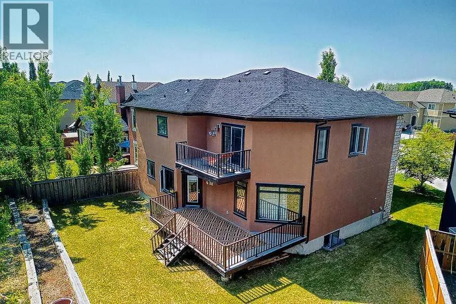 16 Rockcliff Point NW