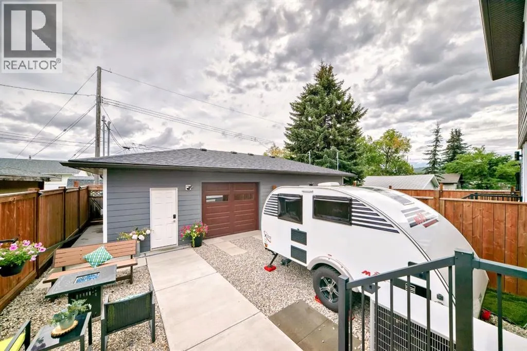 4654 84 Street NW