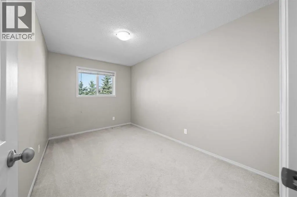 7, 105 Drake Landing Common