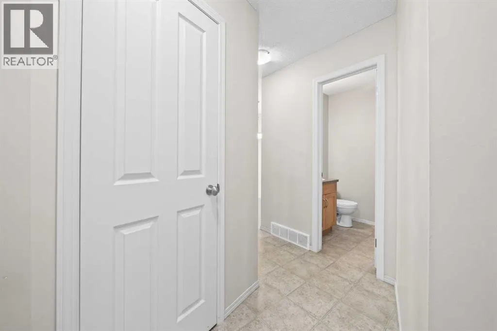 7, 105 Drake Landing Common