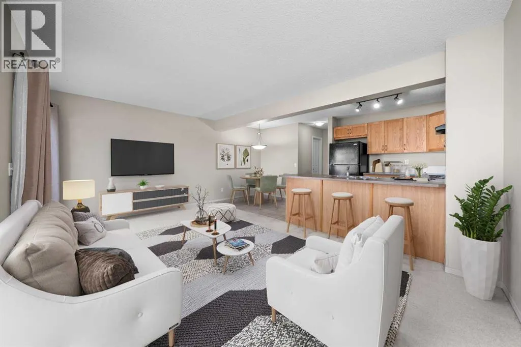7, 105 Drake Landing Common
