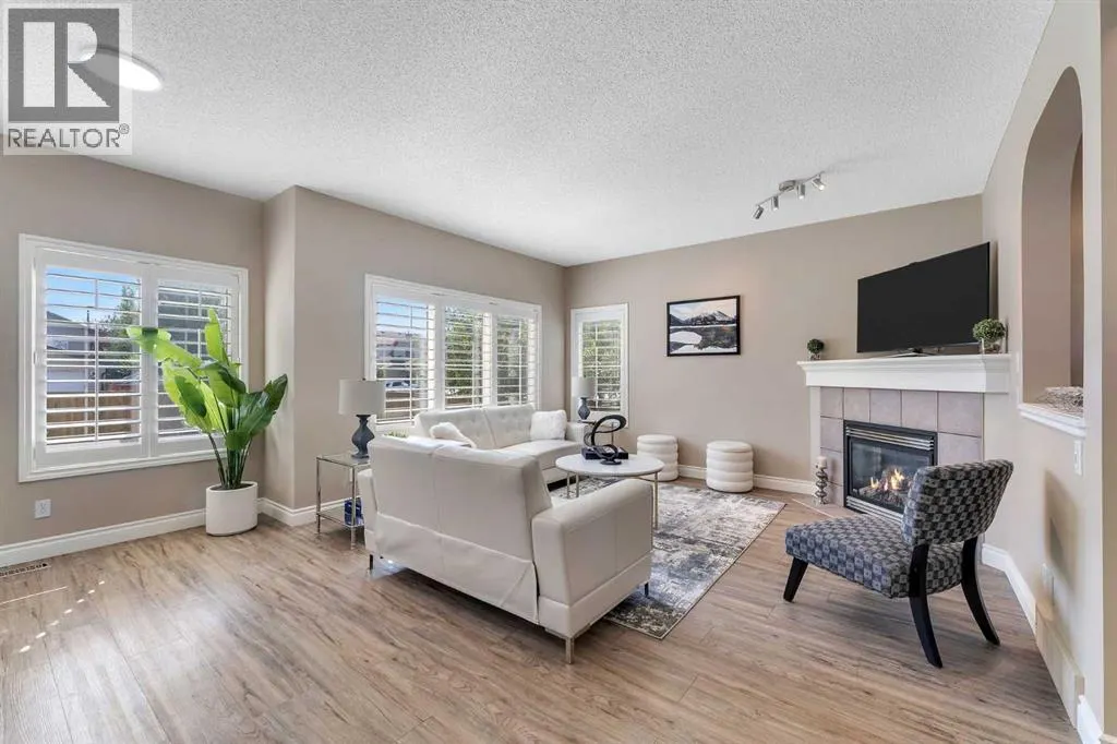 209 Sagewood Grove SW