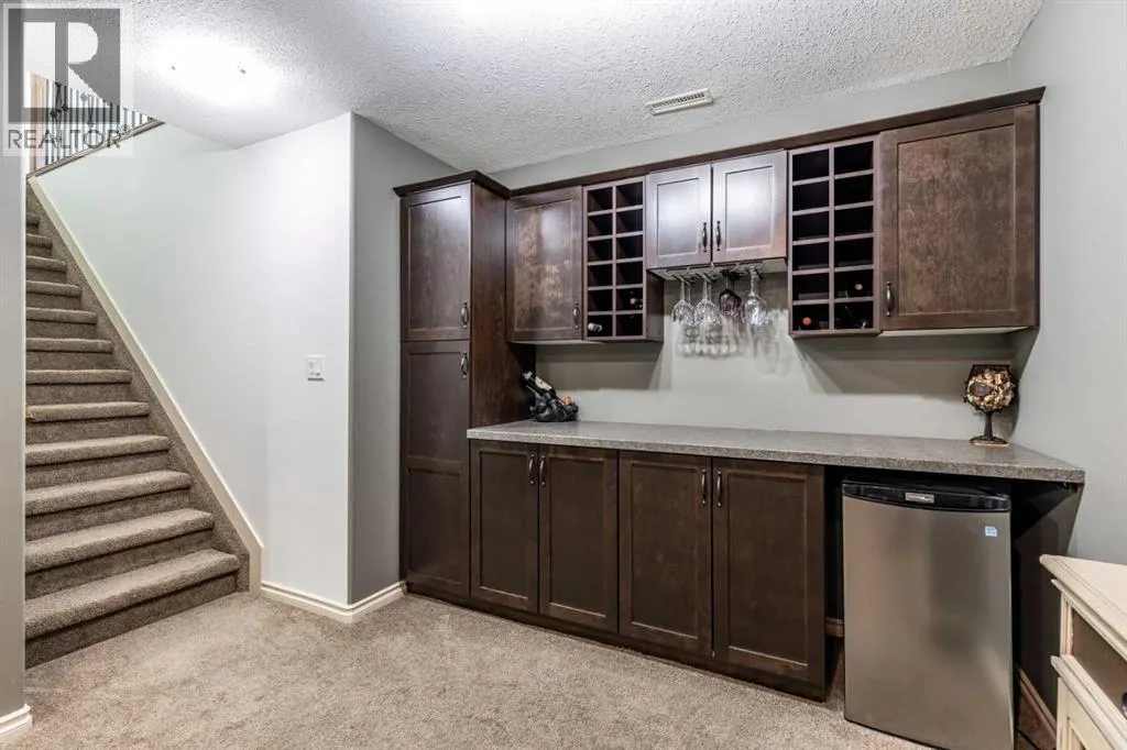 48 Somerside Way SE