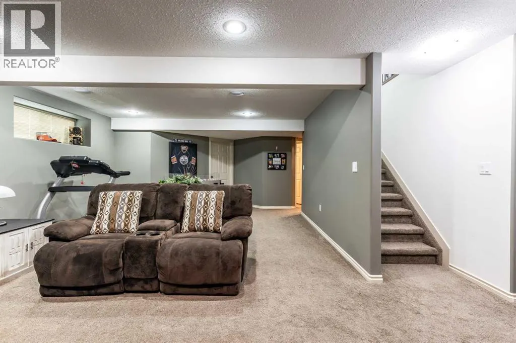 48 Somerside Way SE