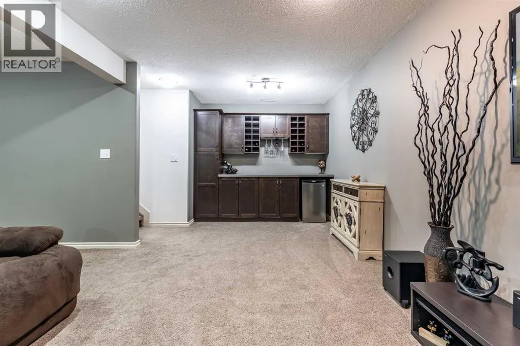 48 Somerside Way SE
