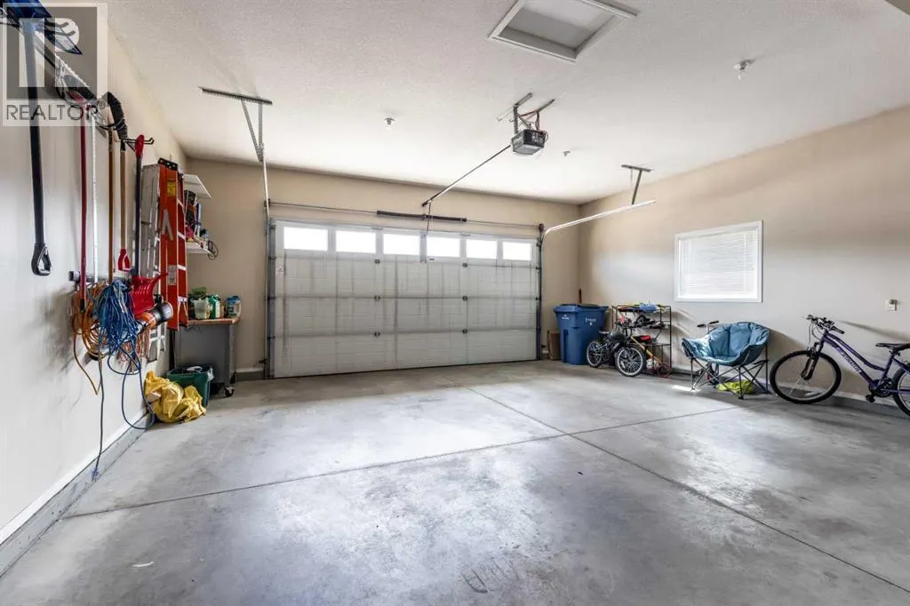 48 Somerside Way SE