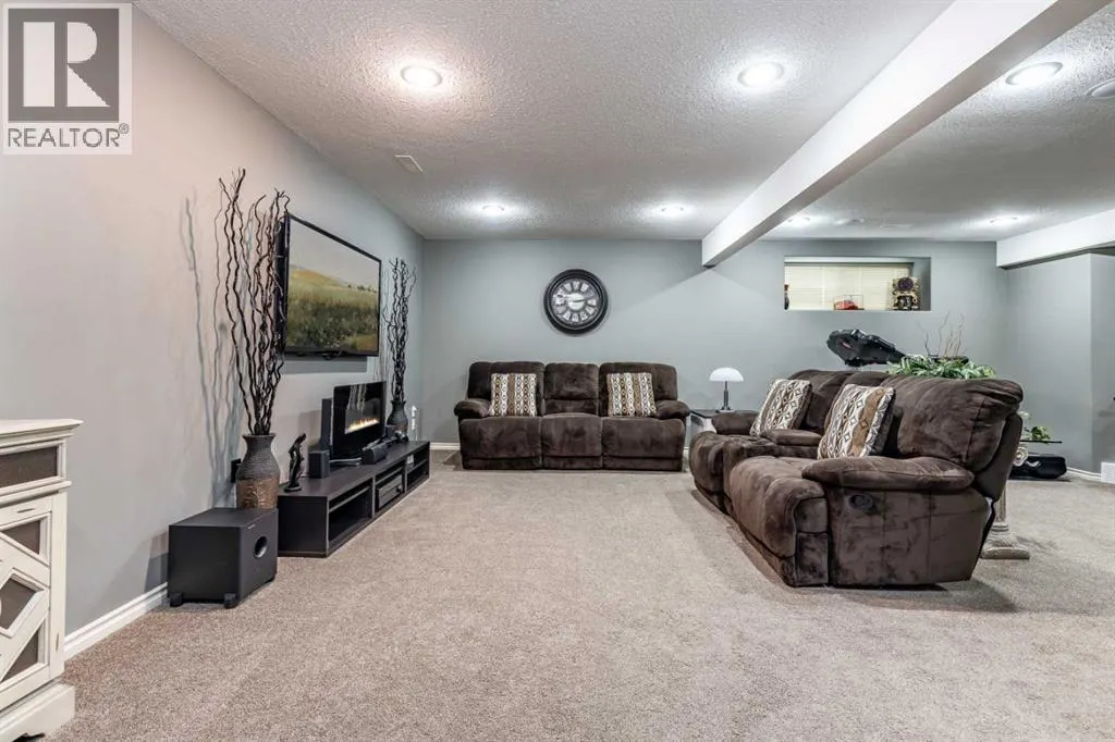 48 Somerside Way SE