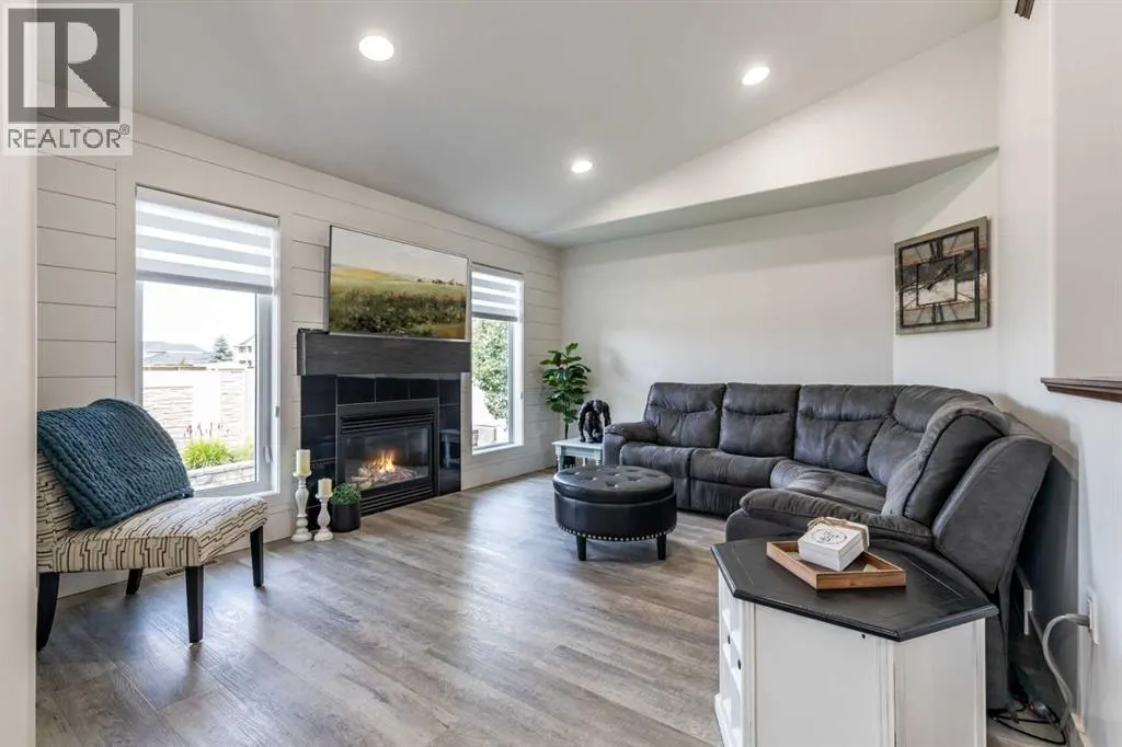 48 Somerside Way SE