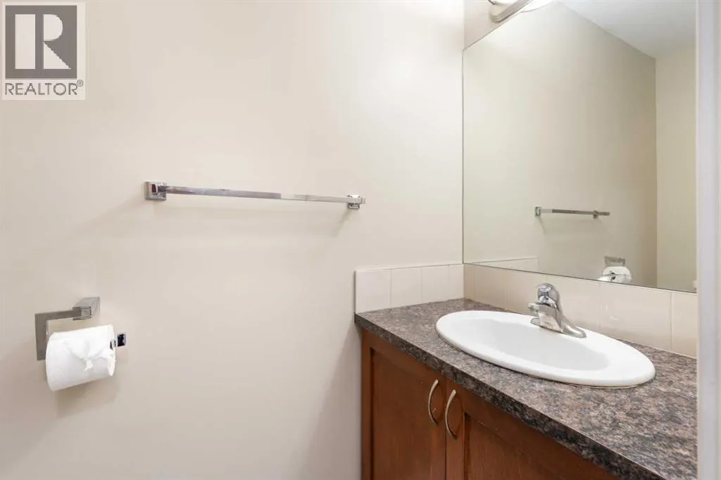 220 Bayside Point SW